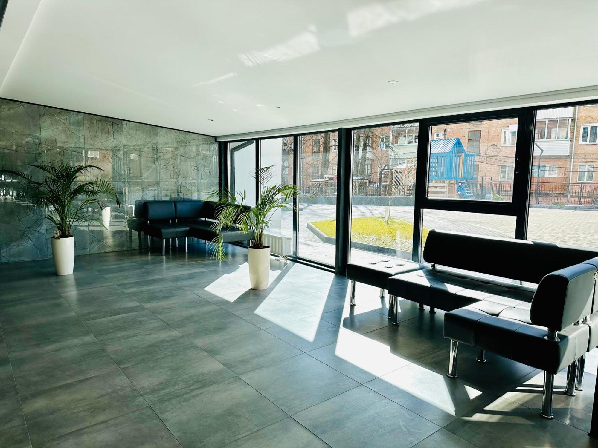 Designer Apartments In The City Center 리우네 외부 사진