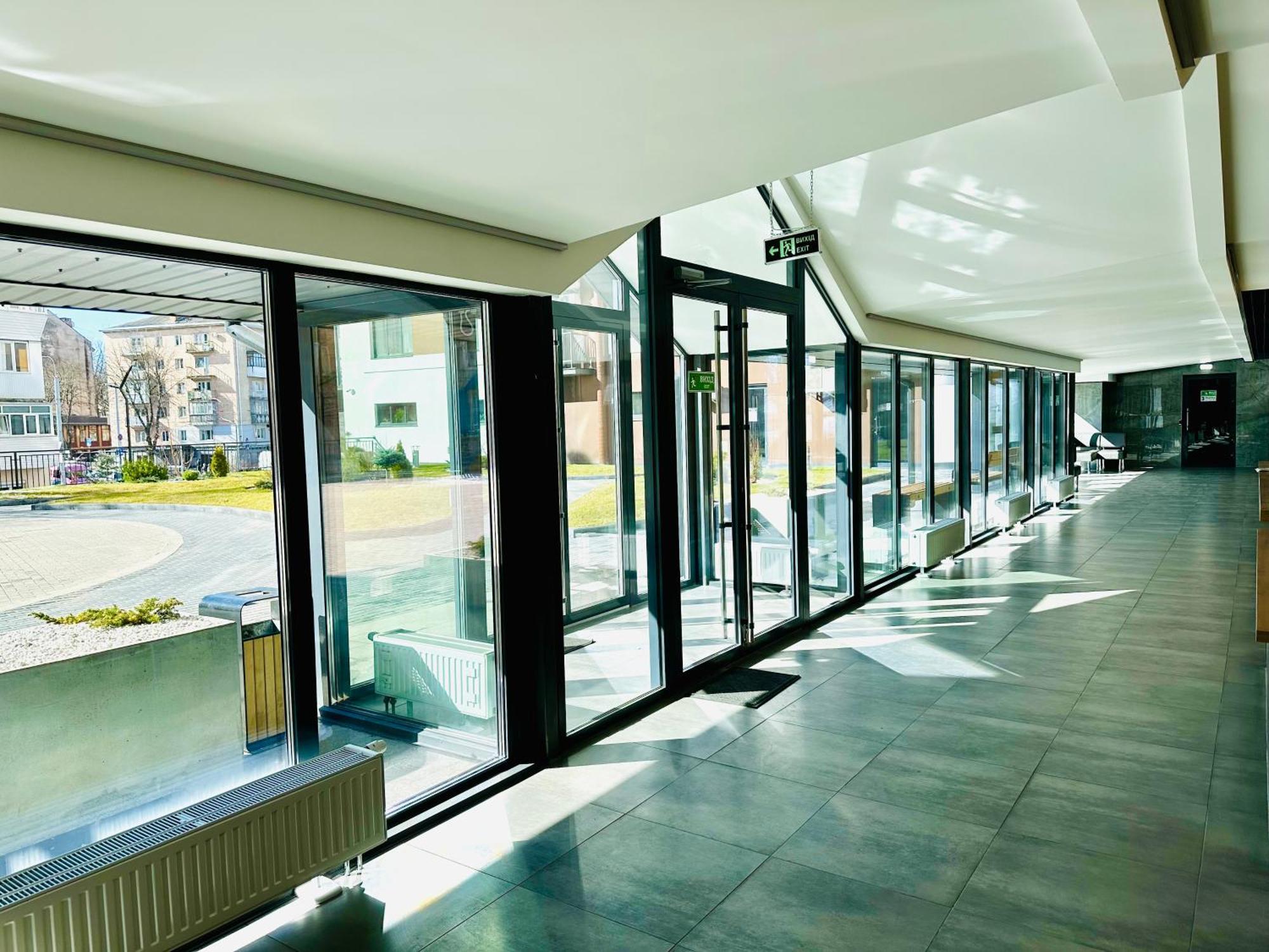 Designer Apartments In The City Center 리우네 외부 사진
